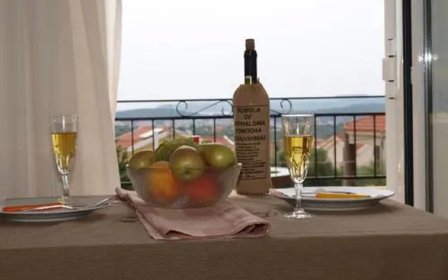Aristotelis Apartments