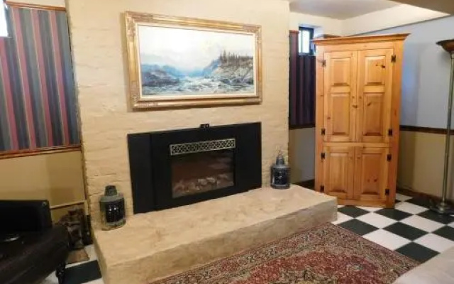 Bacon Mansion Bed and Breakfast