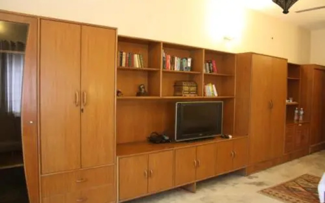 Ivy Suites