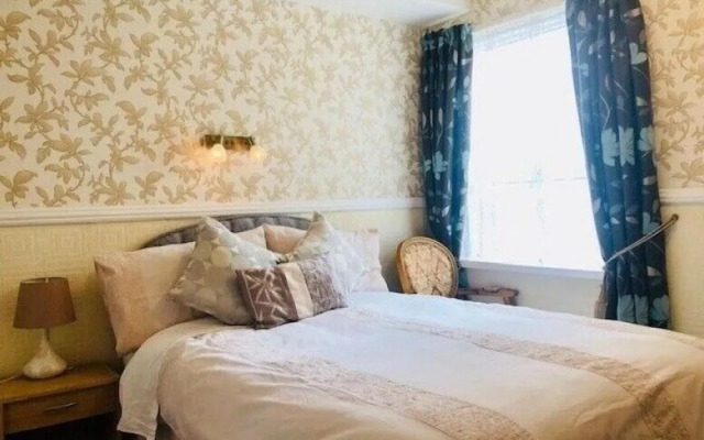 Dunromin Hotel