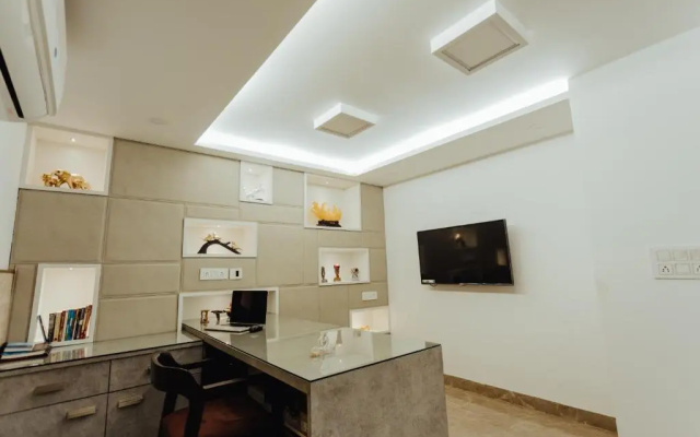 Hotel Keshav Residency - Medicity Gurugram, near Medanta Hospital