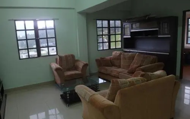Jarzmin 3 Rooms Apartment