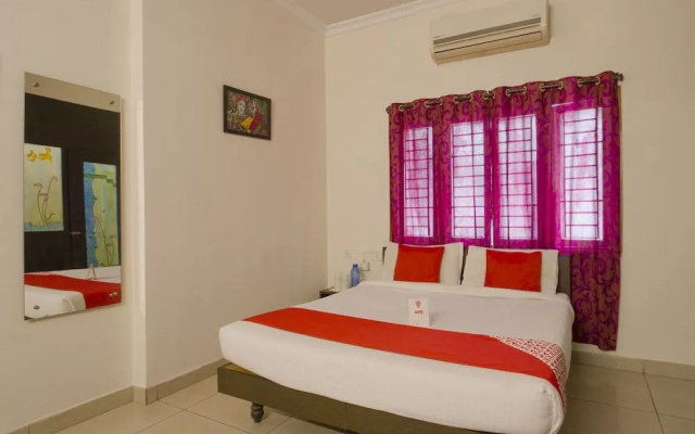 OYO 13193 Rockline Comfort Stay