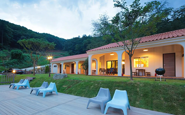 Yangpyeong Dabeu Pension