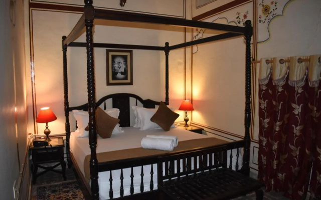 Hotel Nawal Sagar Palace