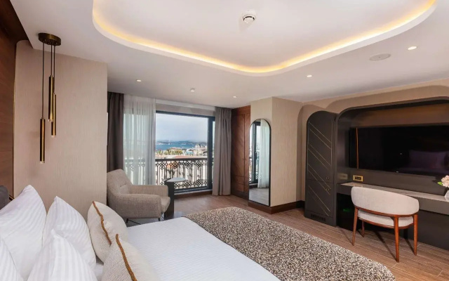 Levni Istanbul Hotel Handwritten Collection