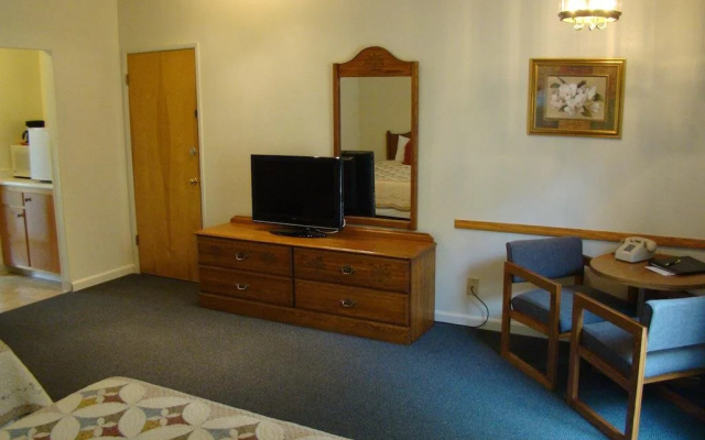 Ponderosa Gardens Motel