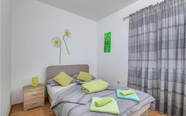 Nice Apartment in Skrpcici With Wifi and 3 Bedrooms