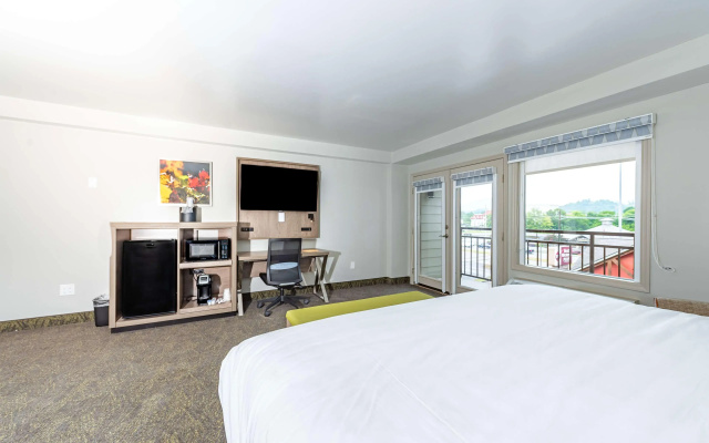 Best Western Plus Apple Valley Lodge Pigeon Forge
