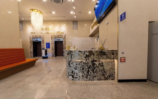 Raviens Maison de Hotel