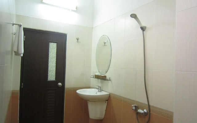 Hoang Phung Hotel - Tan Son Nhat Airport