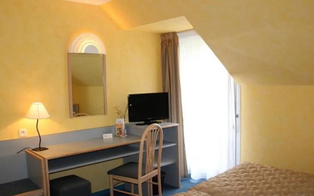 Au Relais de lOust