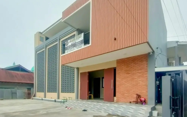 RedDoorz Syariah near Gelora Kadrie Oening Samarinda