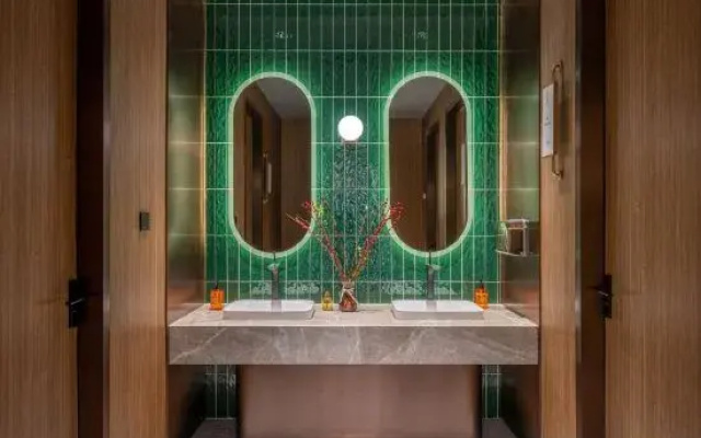 Orange Hotel (Shenzhen Qinghu Subway Station Store)