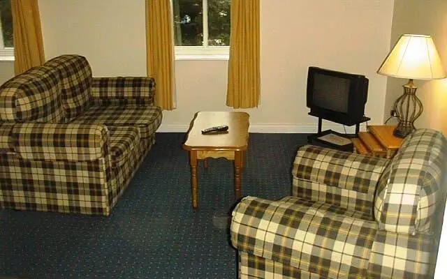 Long Quay Apartments