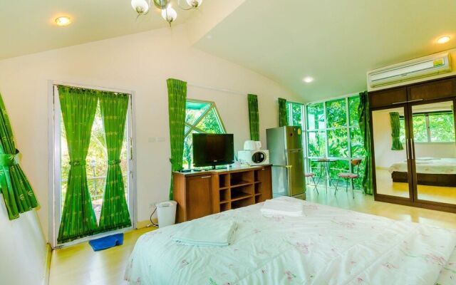 Chalong Hill Tropical Garden Homes