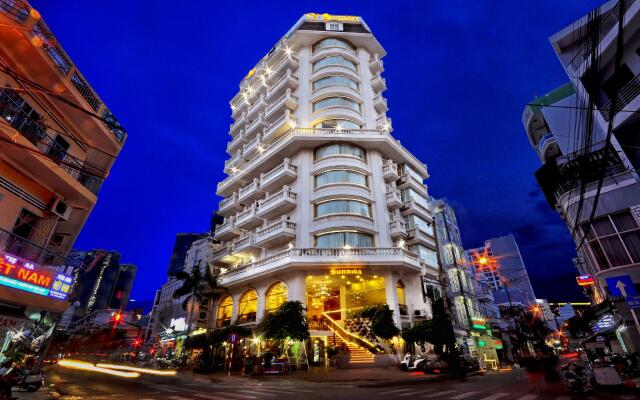 Отель Sunniva hotel Вьетнам, Нячанг - отзывы, цены и фото номеров - забронировать отель Sunniva hotel онлайн вид на фасад