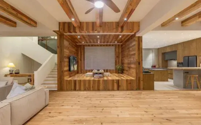 Country Life Lodge