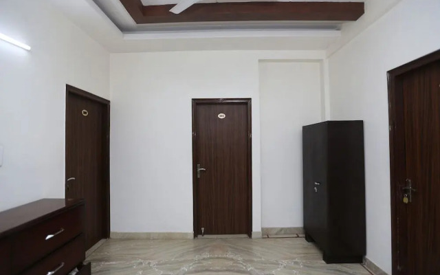 The Destiny Inn by OYO Rooms
