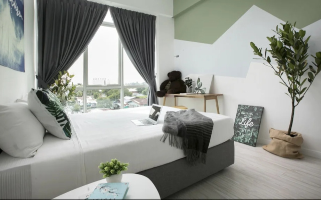 Cozy Nature Inspired FamilyLoft B27