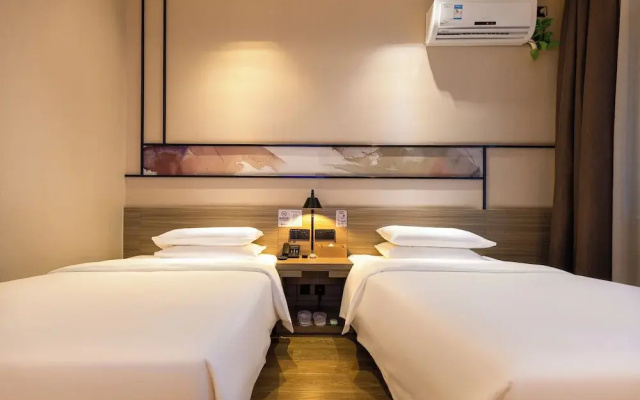 Rest Comfort Hotel (Zhoujiazui Rd. Branch)