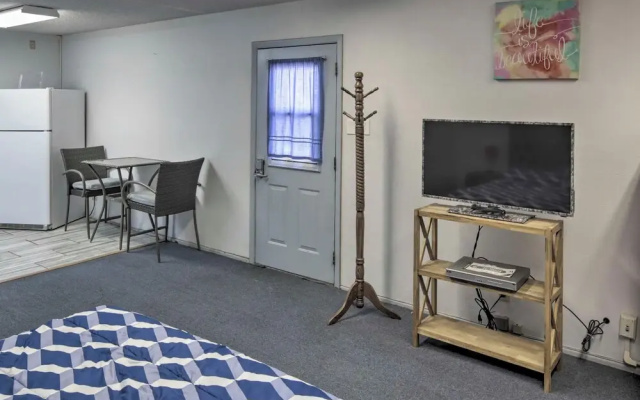 Apartment ~ 12 Mi From Hualapai Mountain Park