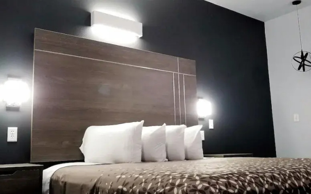 Continental Inn & Suites Conway