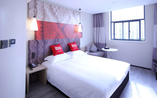 Ibis Shanghai Changshou