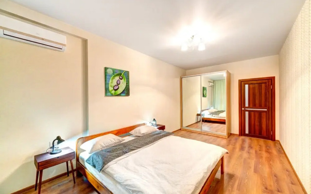 Apartment Predslavinskaya 57-84