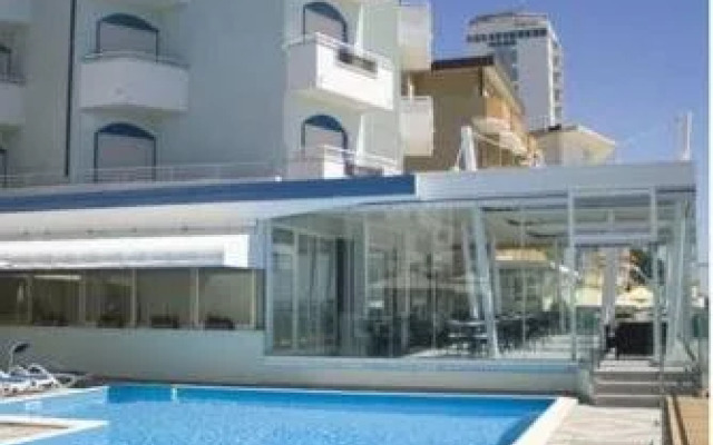 Aparthotel Royal