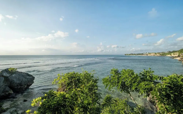 Santai by The Korowai Uluwatu