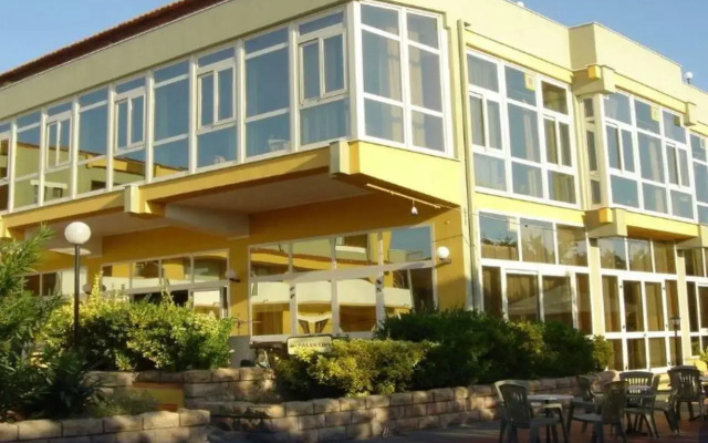 Club Malaspina Hotel & Resort