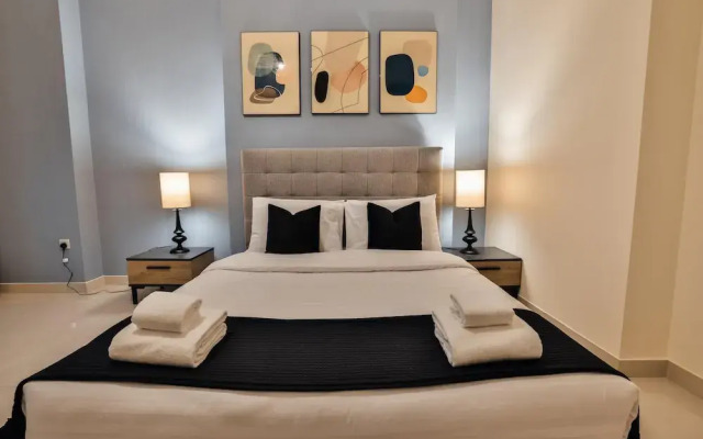 Luxe 1Bed Apt - Balcony & View