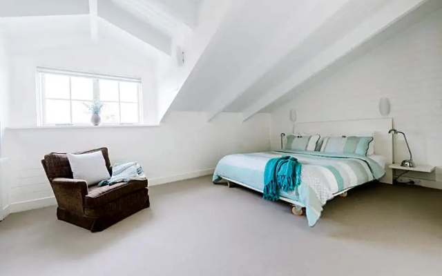 Rhyll Haven Luxury Apartments and B&B