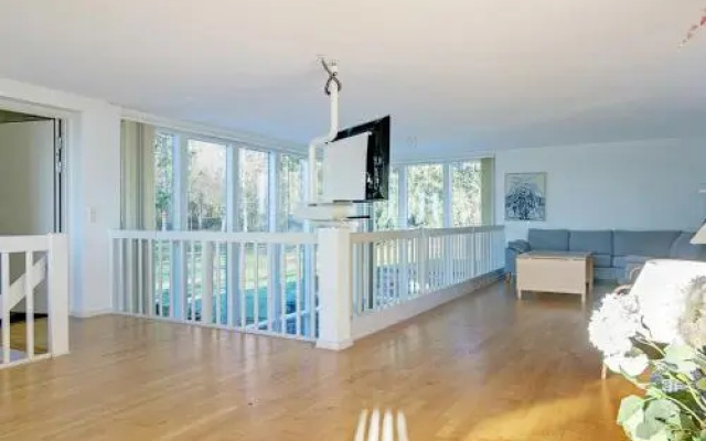 Three-Bedroom Holiday home in Allinge 3