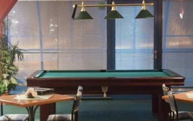 Hotel 222