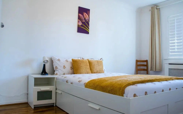 Charming 2-bed Fully Furnished Apartment in London