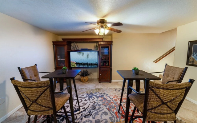3245 Chandler