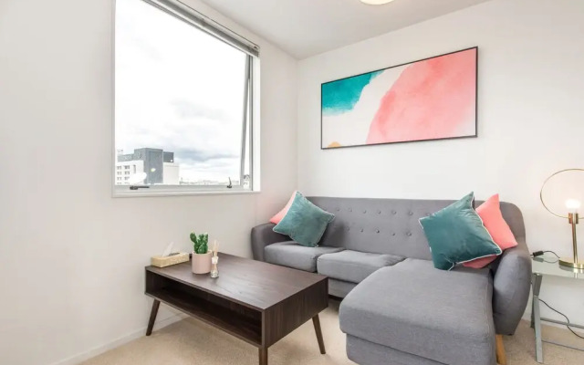 JHT - 1 BRM Apartment, Queen St, Sky Tower View