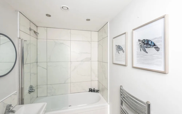 City Centre Gem, Free Parking,private Balcony 2bed