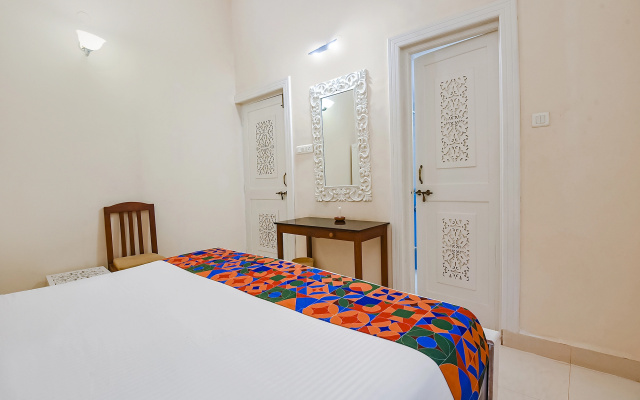 FabHotel Emerald Highland