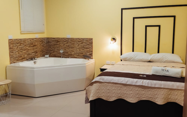 Mak Suites Apart Hotel