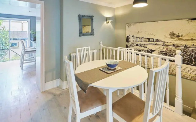 Host Stay George Street Retreat