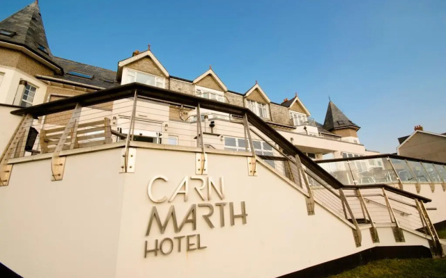 hotelImage