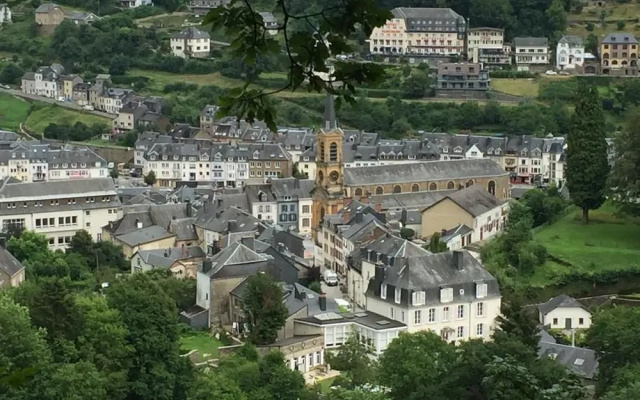 HôTEL AU DUC DE BOUILLON