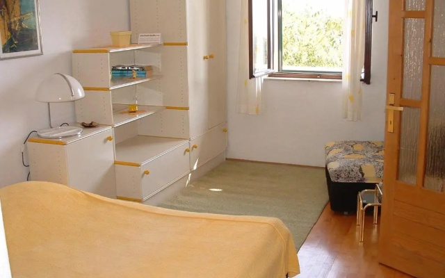 Apartments Sim - 130 m from sea