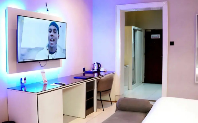2020 HOTELS & APARTMENTS  Wuye
