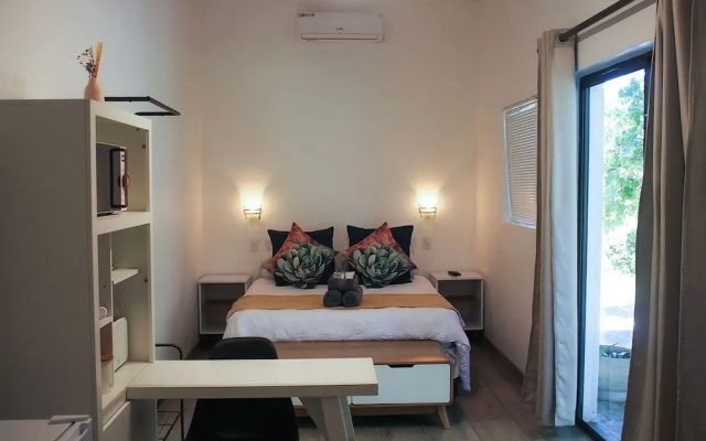 Bezalel Estate Country House