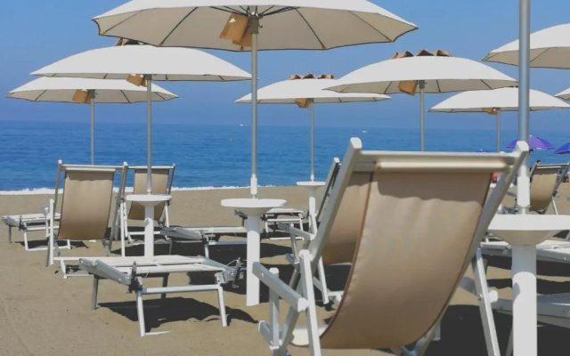 Csa Hotel Beach & Park