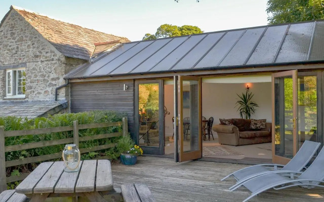 Wallhouse Barn